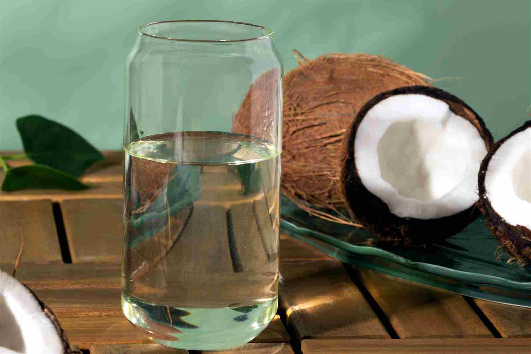 ¿Qué le sucede a tu cuerpo cuando bebes agua de coco con regularidad?